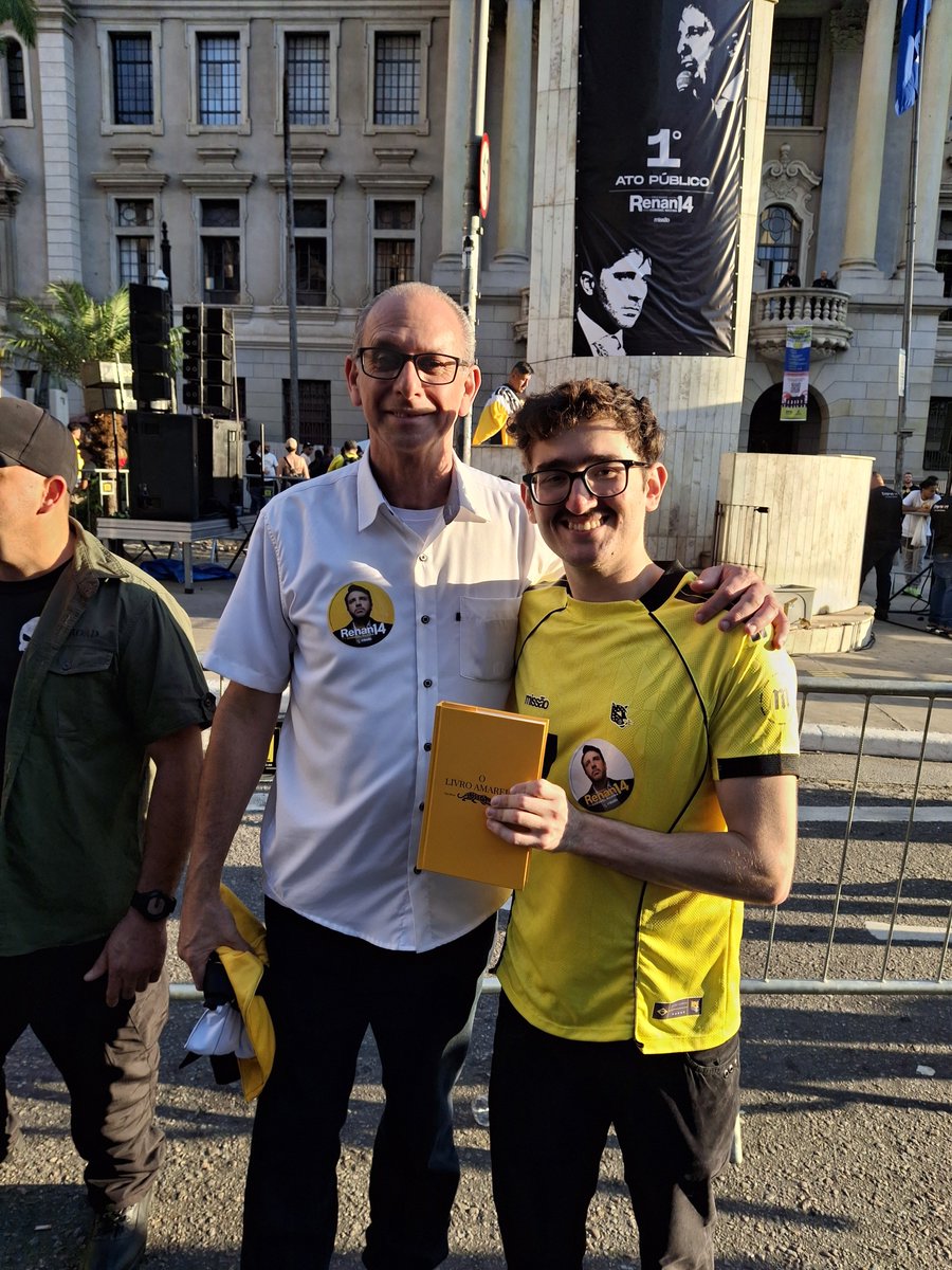 VinciusMor43716's tweet photo. @PartidoMissao @RenanSantosMBL Comecei a campanha do Renan na San Fran e irei terminar na San Fran!
O futuro é glorioso! https://t.co/wVJ1xe8Ebh
