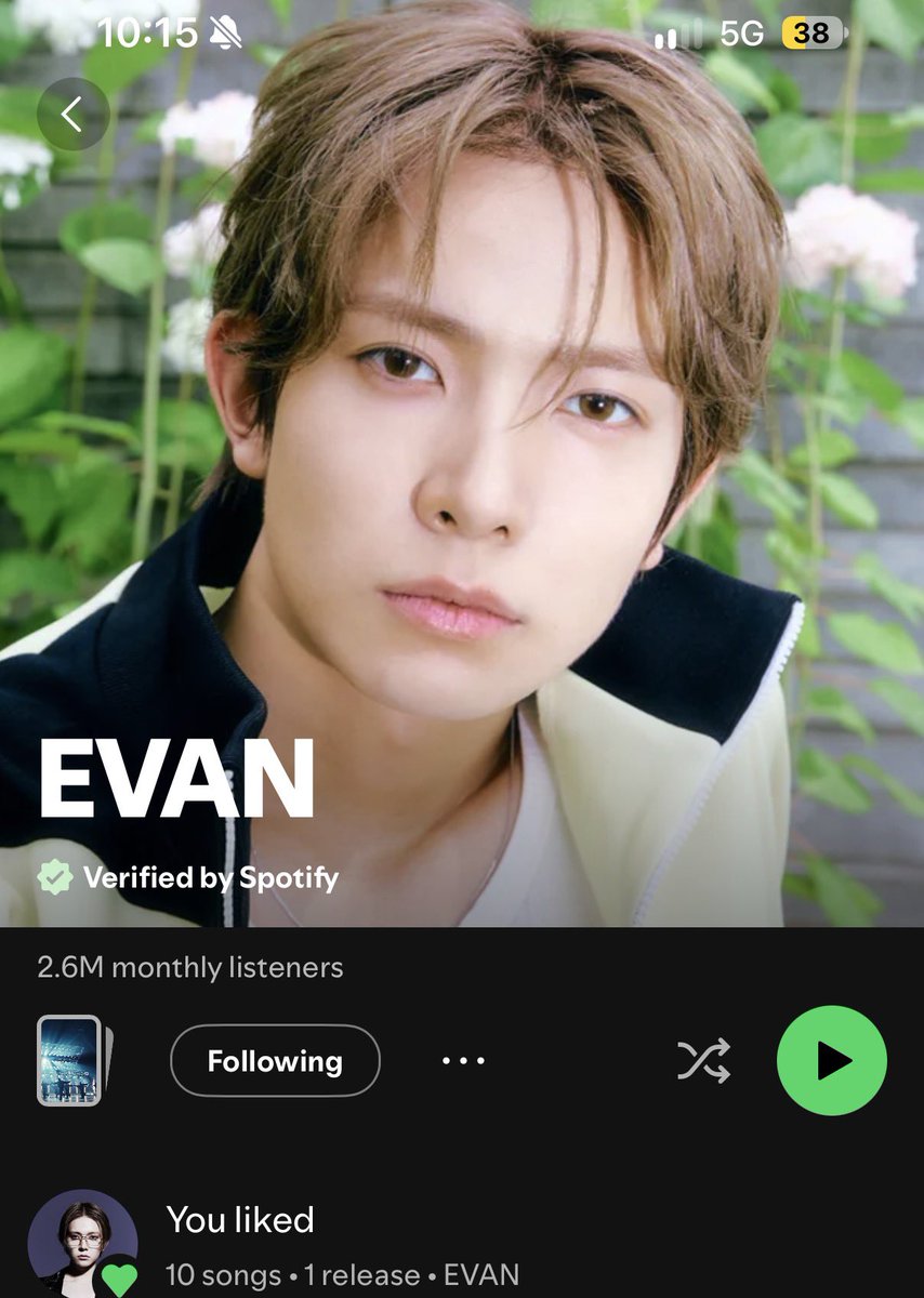 hsngpilled's tweet photo. heeseung’s spotify and weverse profiles have updated 🌸🥹

HE LOOKS SO PRETTY! natural concept photos r my favorite https://t.co/9TZ1T146xS