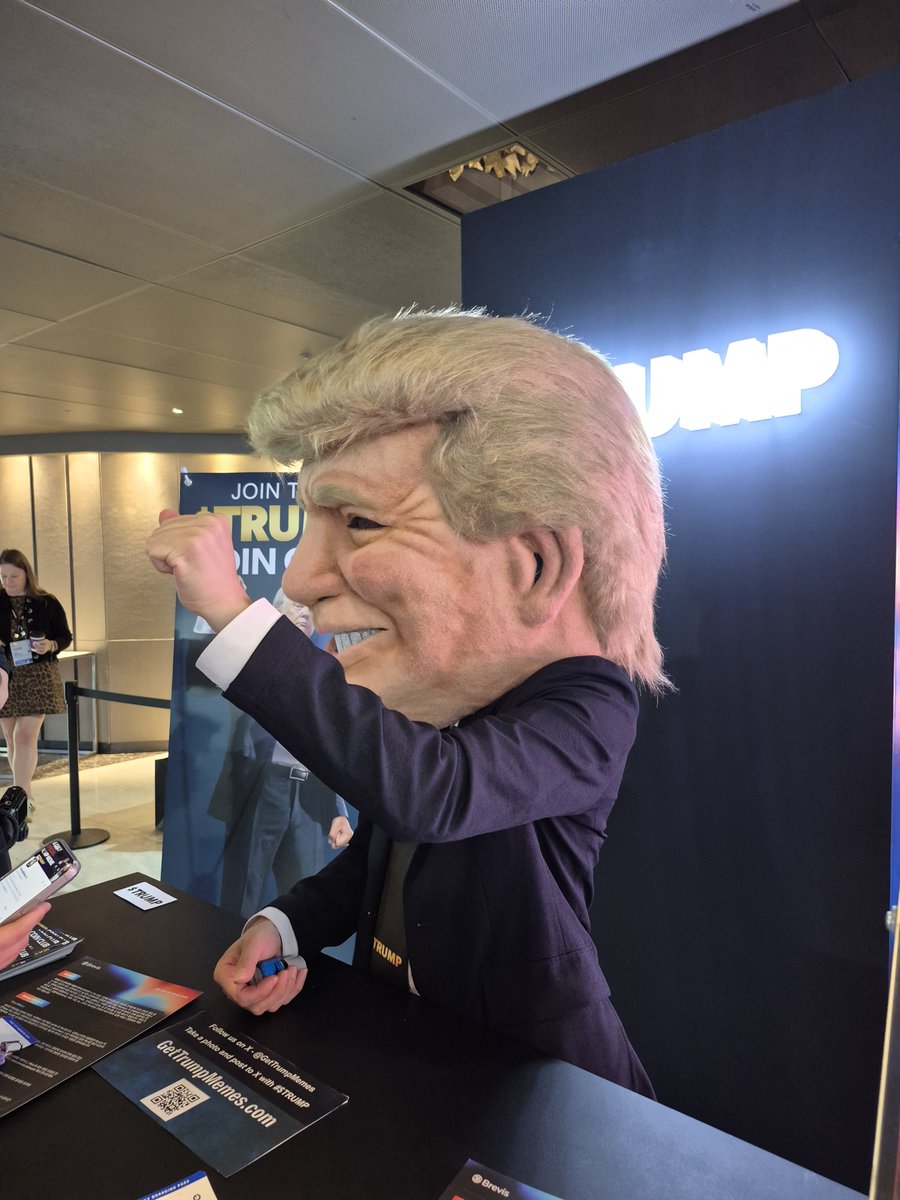 airdn0582's tweet photo. KBW2026 트럼프코인 부스방문!!
#$TRUMP https://t.co/AwMyBZ0vqR