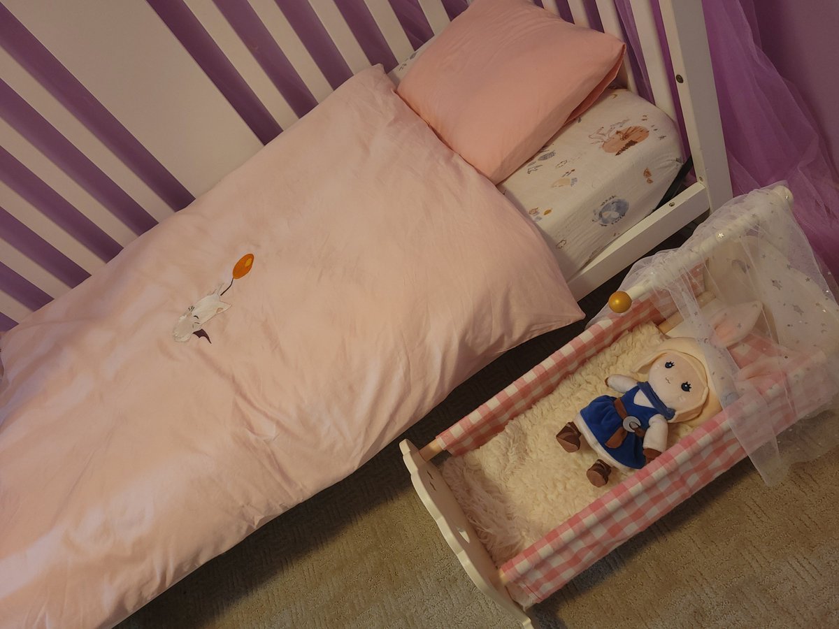 tangledupbrave's tweet photo. For anyone who wanted more inspiration for a ff-loving toddler bedroom, please enjoy. The loporrit's name is snuggling way. And the artwork is by Aprilovebird 🥰
#ffxiv #ff14 #moogle https://t.co/TSt9iJOyNB