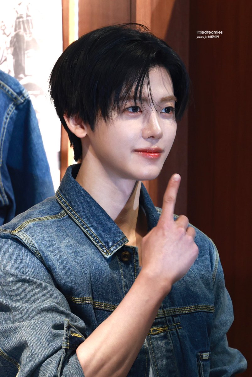littledreamies_'s tweet photo. 261001 성수 재민 LEE 101 팝업  
#재민 #JAEMIN #JAEMINxLee101Anniversary #JAEMINxLeeJeans https://t.co/qQl6XPmYVX