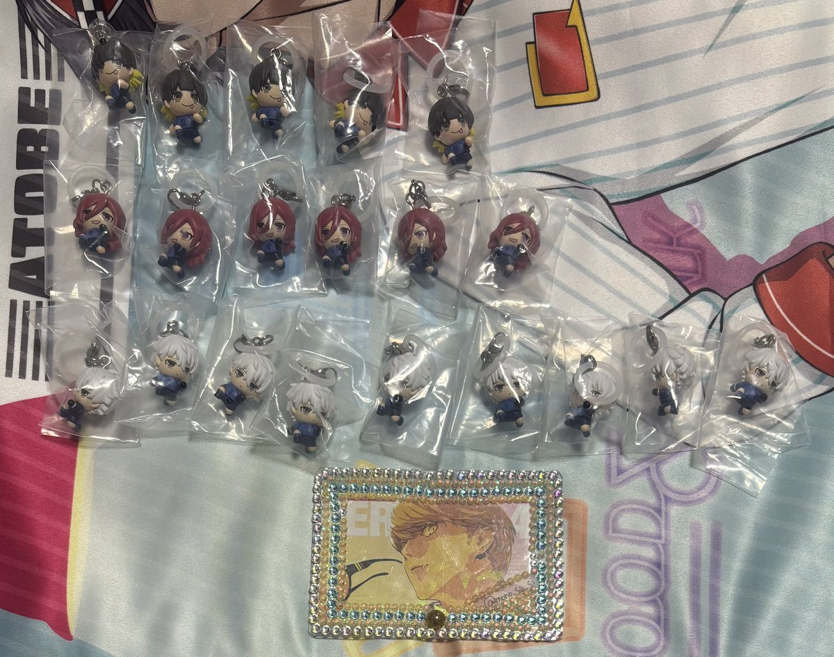 6thiaiahssle's tweet photo. 【譲渡】 ブルーロック　めじるしアクセサリー

譲　凪　蜂楽　千切

求定価＋送料

凪は蜂楽無くなり次第千切同数お迎えよろしくお願いします🙇

検索からでもお気軽にお声掛けください♪ https://t.co/IfzCVn4gjN