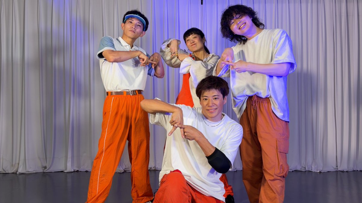 ApopSquad0523's tweet photo. 10/2(金) 18:00～ Youtube
踊ってみた公開☄🌕🔫

#apopsquad https://t.co/CeRbk63xcK
