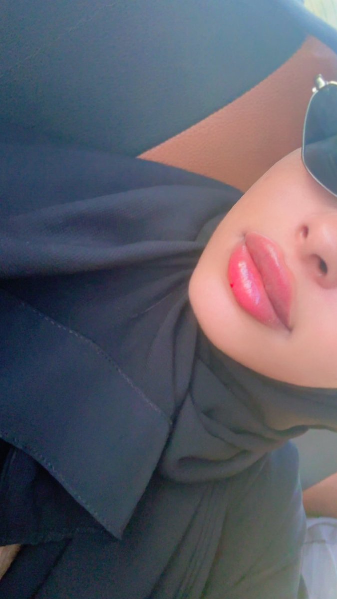 7xoo0's tweet photo. #wlw بنوتات امدحو الفلر سريع ولي م بتمدح تقطعها معاي😡😡 https://t.co/PoVBVoU5rd