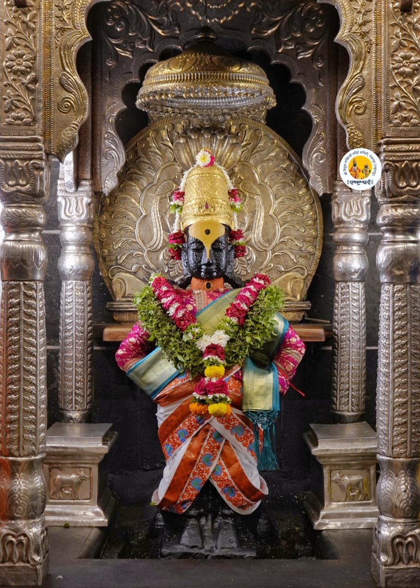 PandharpurVR's tweet photo. 🚩🚩🚩🚩🚩🚩🚩🚩🚩🚩🚩
*श्री विठ्ठल व रुक्मिणीमाता दर्शन पंढरपूर*
      *गुरुवार दि- ०१ ऑक्टोबर २०२६*
            *🌹काकडा आरती🌹*
               *🌸नित्य पुजा🌸*
            *🙏🏻राम कृष्ण हरी.🙏🏻*
🚩🚩🚩🚩🚩🚩🚩🚩🚩🚩🚩 https://t.co/ABt5exbF0p