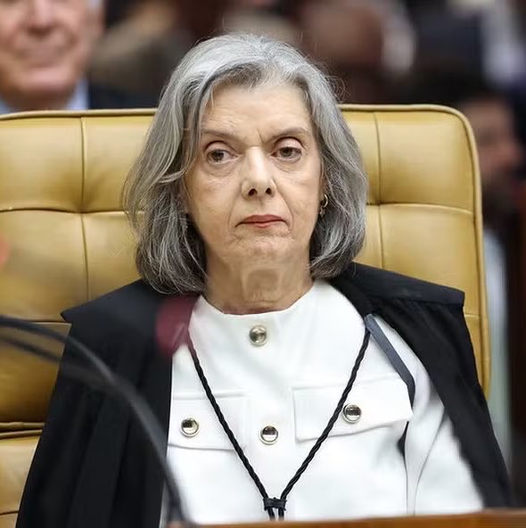 maismissao's tweet photo. 🚨AGORA!

Nunes Marques (TSE) recusa pedido de Renan Santos de participar do debate da Rede Globo.

Apesar da recusa, Renan e o Partido Missão também recorreram ao STF para fazer com que o candidato se faça presente no último debate presidencial antes do primeiro turno das eleições.

Está nas mãos de Carmen Lúcia.