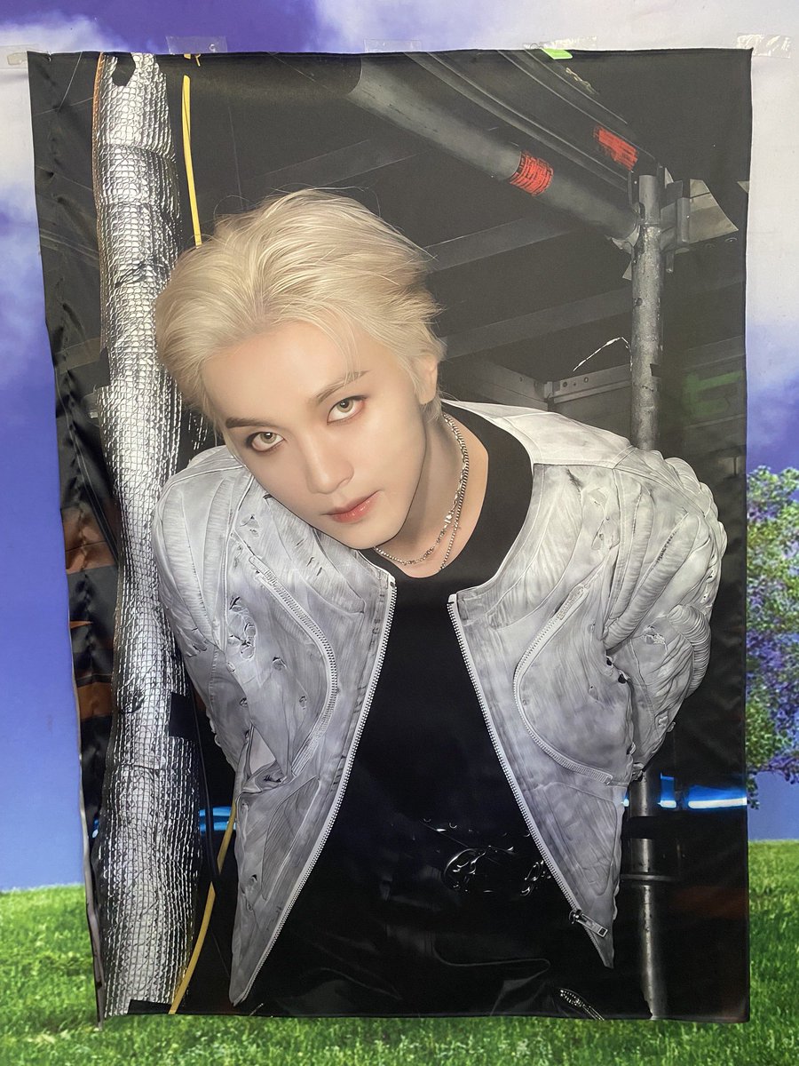 thxnyxred's tweet photo. ทุกคนรอโบกเลยคั่บ พี่แฮชานมาแล้วววว🔥

#THE_REDLINE_BANGKOK 
#NCT127_5TH_NEOCITY_THE_REDLINE
#NCT127_5TH_NEOCITY_BANGKOK_THE_REDLINE https://t.co/54qqGy8IpJ