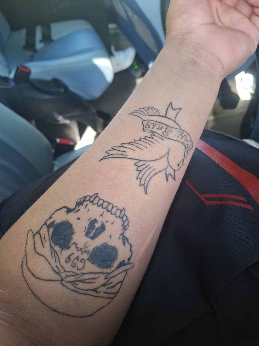 MikeMoralesG59's tweet photo. It's been over a year since I got it done and it's still... Grey 59, I signed my life away.🩶🩶
Thanks for always being there for me through thick and thin. I love you guys. 
psd I hope they come to Latin America one day, I will be praying 
@SuicideChrist 
@suicideLEOPARD https://t.co/CfWSDlKjCc