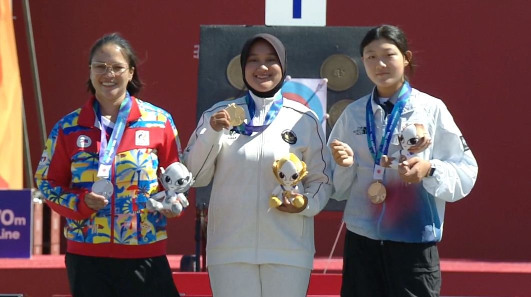 BadmintonTalk's tweet photo. Emas ke-5 Indonesia dari Nurisa Dian Ashrifah! 🇮🇩🥇🏹

#AsianGames2026 https://t.co/pQ2UOwyXMf
