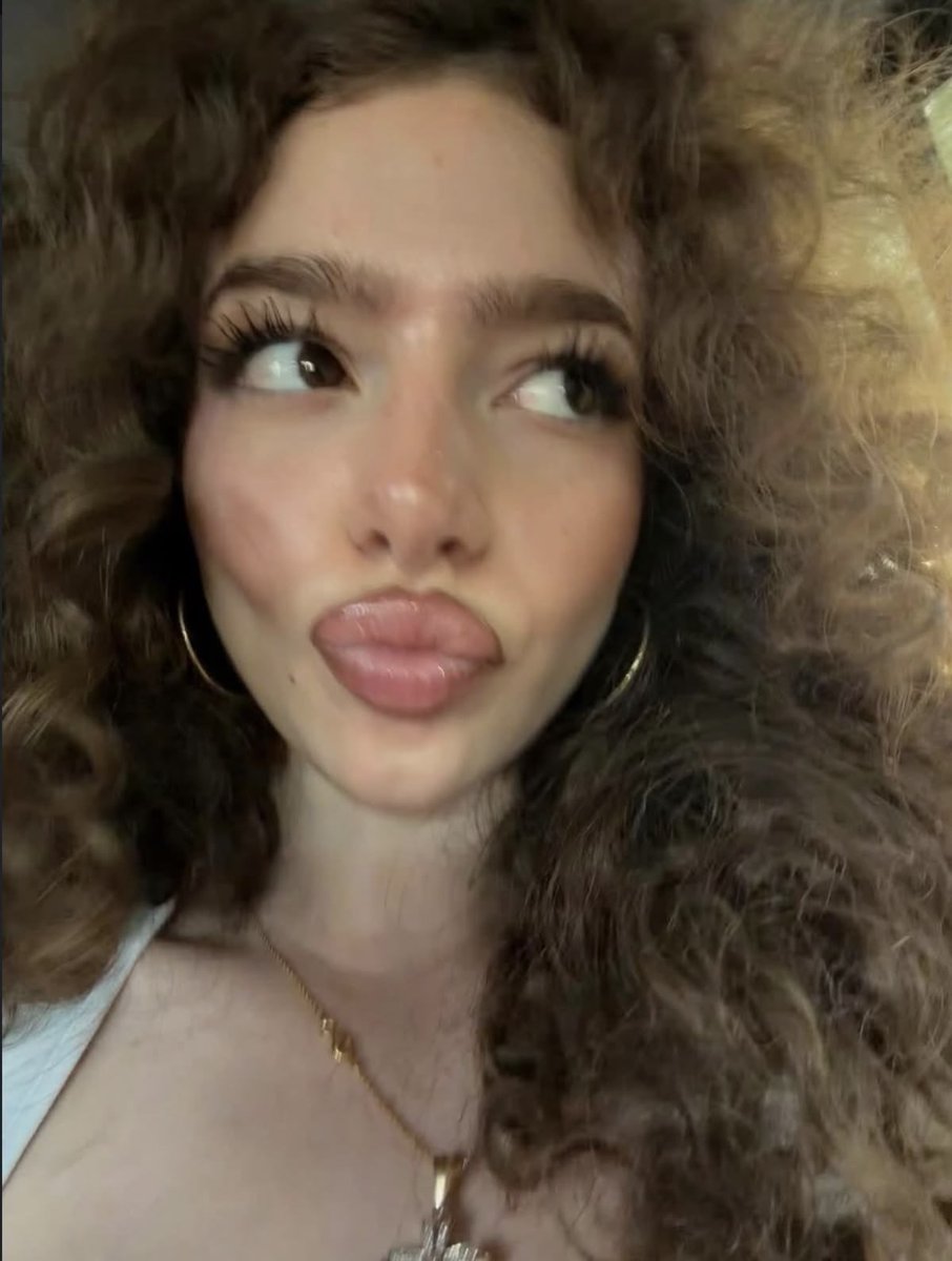huhjazzys's tweet photo. ☆ 21 m switch virgin gooner 
☆ Any 
☆ Bi/Curious  
☆streamers influencers hentai
☆ Faceporn / Tummy enthusiast
☆ Hard and soft kinks
☆ DMs open MDNI / NSFW

♡︎︎/ follow if you wanna be moots!

#promotwt #moothunt #nsfw #nsfwtwt #wankchat #goon https://t.co/uEZt2kM6DA