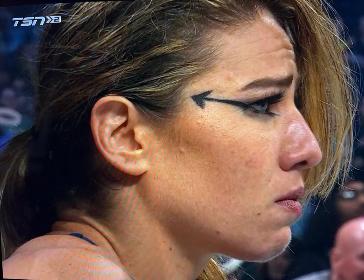 TheDrainmaker's tweet photo. Marina Shafir’s makeup tonight around her eyes was... A BLACK ARROW. 😭❤️ https://t.co/mSHohSRJCk