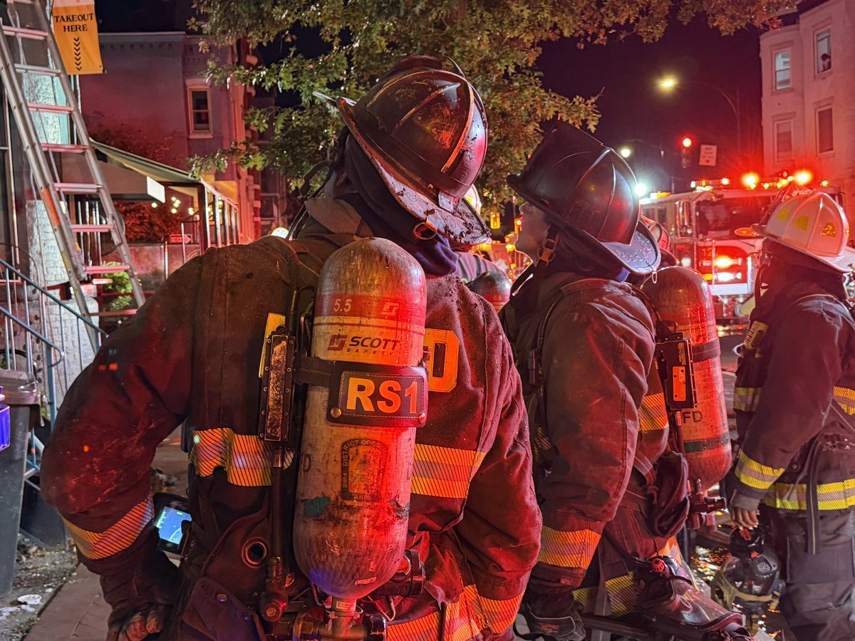 dcfireems's tweet photo. Update: Working Fire - 500 Block of Florida Avenue NW

Units arrived on the scene with fire showing from the roof and fire found in apartment on the second floor…minimal to extension to the second floor.

All fire is extinguished. 

No injuries to report at this time. https://t.co/AQesIx6TnK