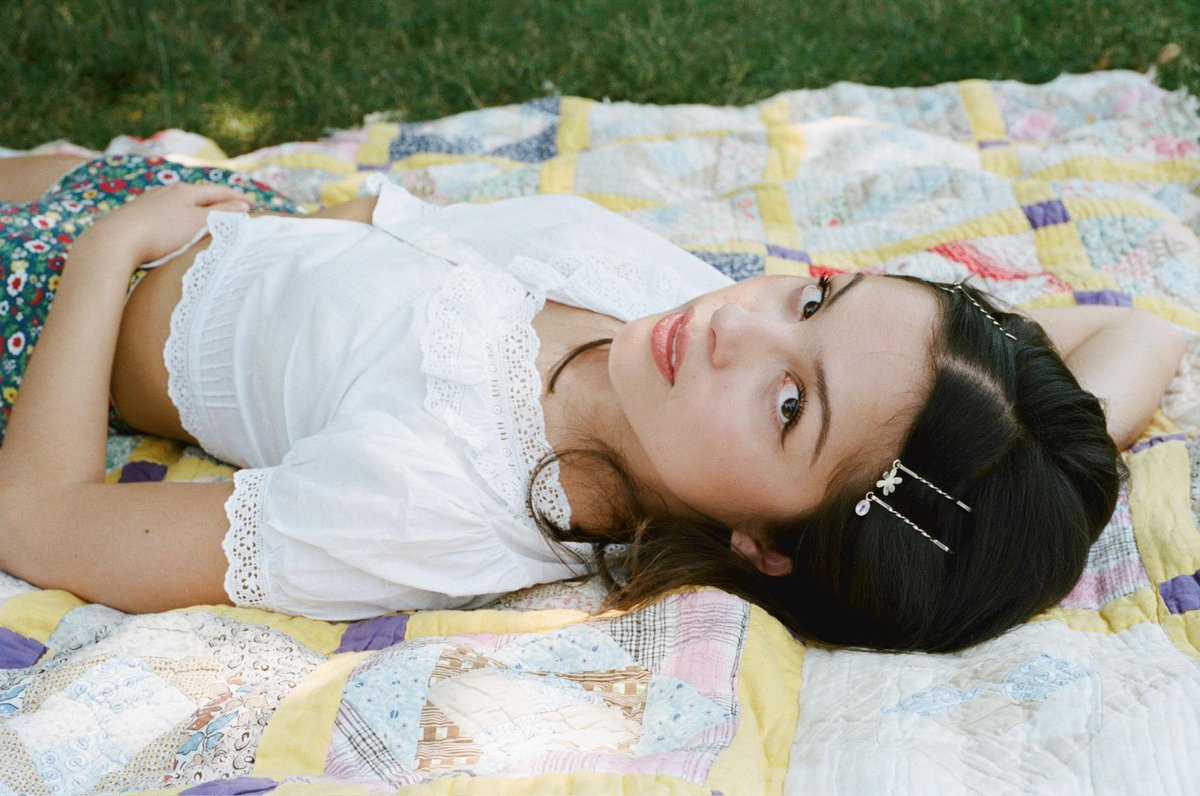 JonnyLeTran5's tweet photo. Blessing your timeline with Olivia Rodrigo π #OliviaRodrigo #singer #songwriter #Bizaardvark #HighSchoolMusicalTheSeries #GUTSWorldTourFilm #SourAlbum #GUTS #YouSeemPrettySadforaGirlSoinLove
#beautiful https://t.co/PzY1DZ2bp8