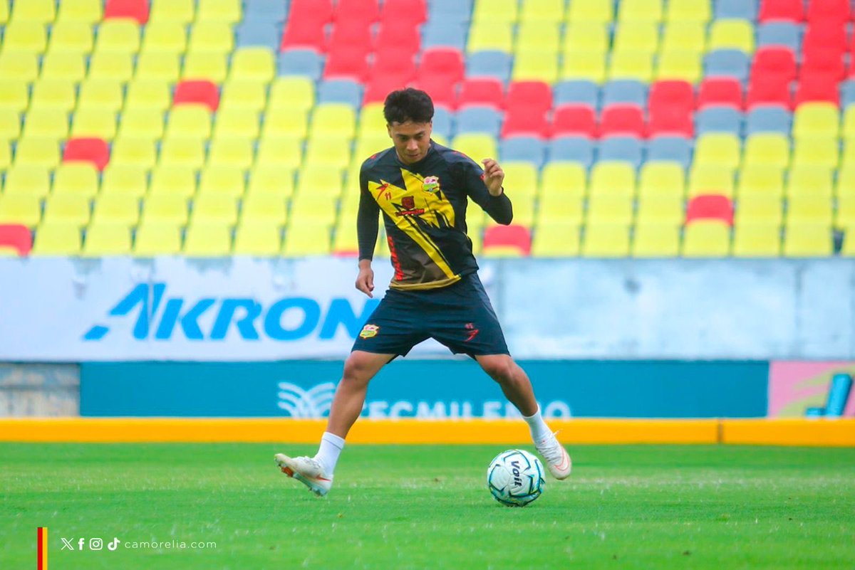 C_A_Morelia's tweet photo. Práctica de futbol de cara a la jornada 11 🔜🐺

🏟️ Estadio Morelos
🗓️ Sábado 03 de octubre
🆚 @Coyotes_Oficial 

#DelCanarioSoy https://t.co/TGpirKTSLw