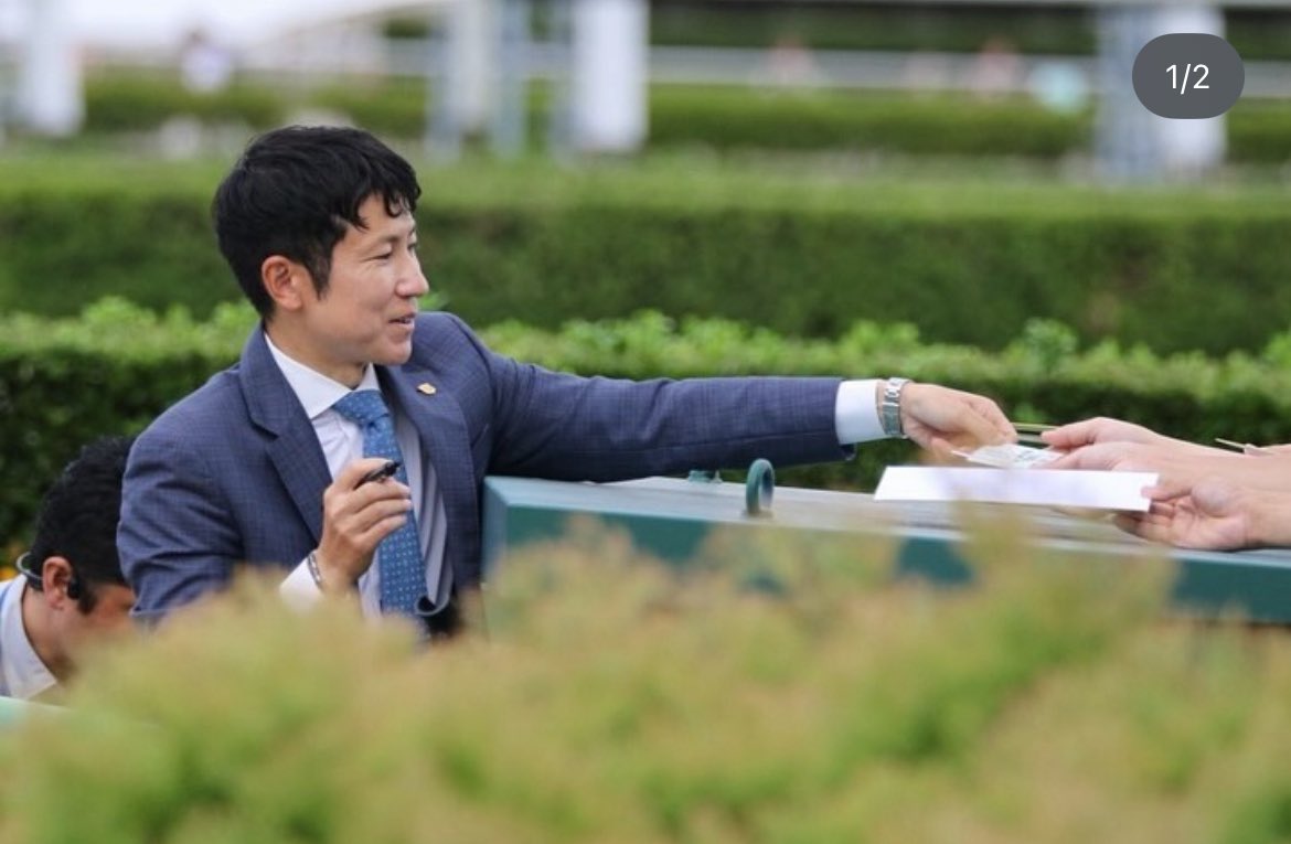 interaction_h_s's tweet photo. 本校特別講師のJRA田中博康調教師が、昨日船橋競馬場で行われた「日本テレビ盃（JpnⅡ）」において、管理馬ミッキーファイト号が見事勝利しました！🏆✨
おめでとうございます！

 #田中博康 
 #特別講師 https://t.co/nF8TubPYON