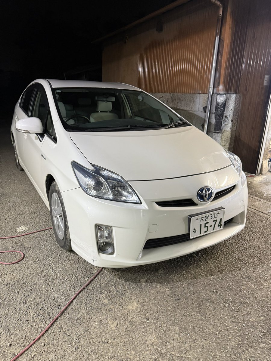civic666cube's tweet photo. 30プリウス売ります！
車検10月13日まで！
新規取り直しもできます！
車検2年付き40万！
現状30万！！

#車売ります https://t.co/lFpzxs3TCc