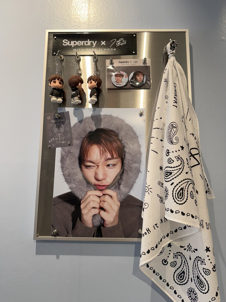 4h__yeonly's tweet photo. 비행기타고 날아오기 ….
온 세상이 지훈이야 💛💚💖

#박지훈 #parkjihoon https://t.co/YYtXPohioC