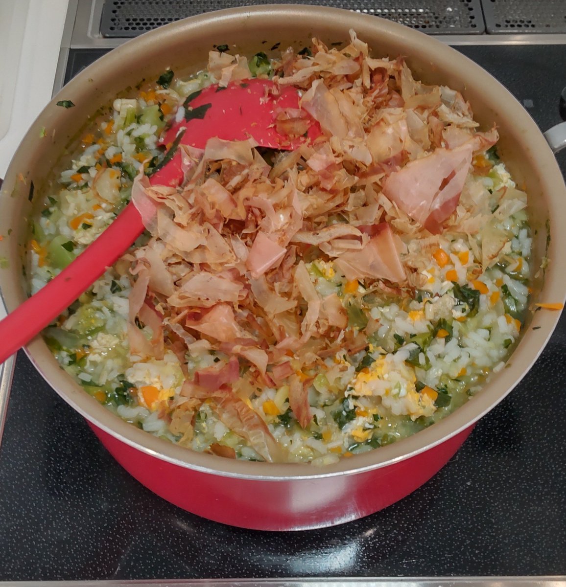ritnar_not's tweet photo. 今日休みだけどメンテだから家の掃除したりわんちょ飯作ったりして充実した午前中を過ごしてる気がしてる https://t.co/eOfgZynqPl