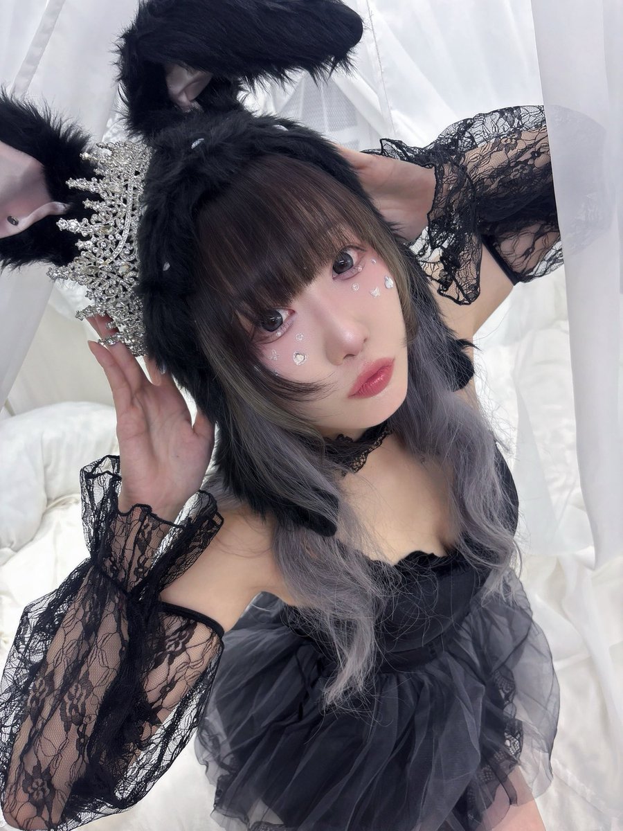 __neo0913's tweet photo. 🐰⛓️🖤

#10月最初のいいねください
#10月最初のリプください
#10月最初のRTください https://t.co/6T9st7xTXB