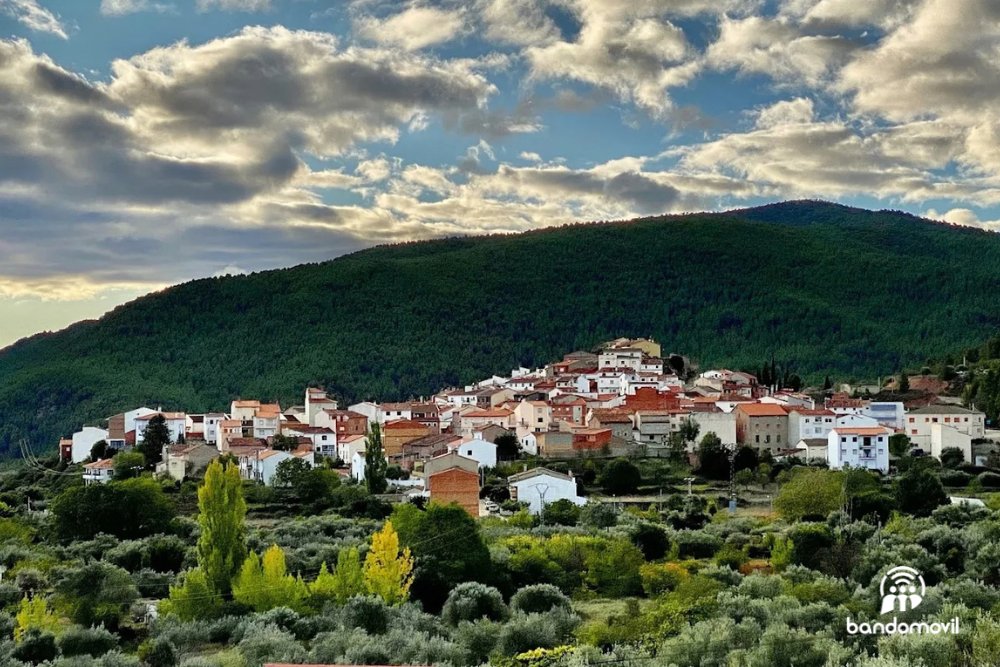 bandomovilapp's tweet photo. Hay avisos que no pueden esperar.
Por eso el Ayuntamiento de Santa Cruz de Moya, en la provincia de Cuenca, utiliza Bandomovil para comunicar de forma inmediata todo aquello que afecta al día a día del municipio.

Bandomovil: comunicación municipal cuando más se necesita. https://t.co/3eayDymAip