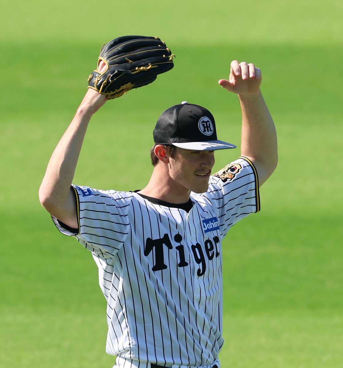 dailytigers2026's tweet photo. 【10月1日・甲子園】

2位巨人との直接対決🔥
勝てばマジックは「1」。大一番に挑みます‼️

#阪神タイガース https://t.co/tvWvW5xqC4