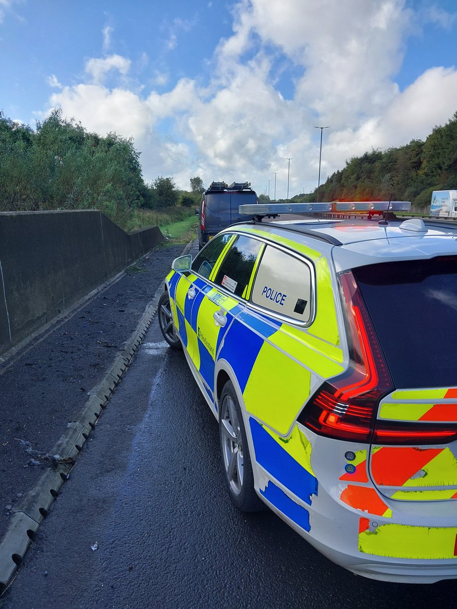 PSOSRoads's tweet photo. On Wednesday 30th September, #ForthVallyRP worked alongside @DriveInsured. They charged 6 people with insurance offences and seized 5 vehicles.

Several drivers were warned for failing to update their policy after swapping to private plates. Double-check yours!

#OpDriveInsured https://t.co/UOm0DYDcnR