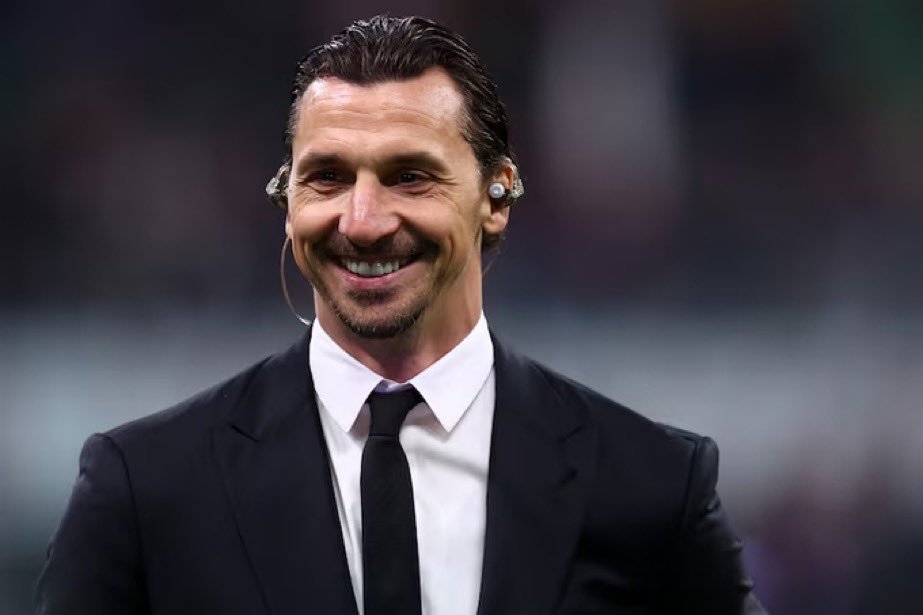 ChristosTzolis9's tweet photo. 💣🚨BREAKING: Zlatan To Ronaldo After His Exit From The Portugal National Team.

Listen carefully. I’ve Patiently Waited For This Day….

🗣️Cristiano set the rules himself: “You’re not a legend until you win with your country.” Boom a straight hit at Messi after 2014. The world cheered. Social media crowned him.

Then Zlatan watched.

Messi came back, won Copa América… twice. Suddenly: He said “Euro is bigger.”

🗣️Messi lifted the World Cup.Then New rule: “Only seven games, doesn’t count.” Cristiano even said a legend’s career can’t be defined by seven games. The same man who once said the World Cup would fulfill him. 

Now he is 41.Exits Portugal National Team. New quote: “World Cup doesn’t define me.” and Now Finally Pulls Out Of The Portugal National Team in the most Shameful Way.

Zlatan laughs.😂

🗣️By your own law, Cristiano, you fall short. Five Ballons d’Or. One Euro. No World Cup. While Messi? He took everything, danced through generations, and never once needed to diminish anyone.

That is the difference.
One talked like a king.  
The other played like a god… and left as the greatest.

Ibrahimović has spoken.