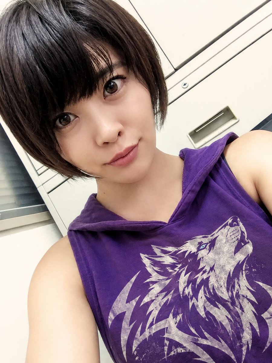 KaedePurpleRang's tweet photo. Kaede ready to start the Day off right, now that she has her favorite purple top! https://t.co/UBuAAAMMMv