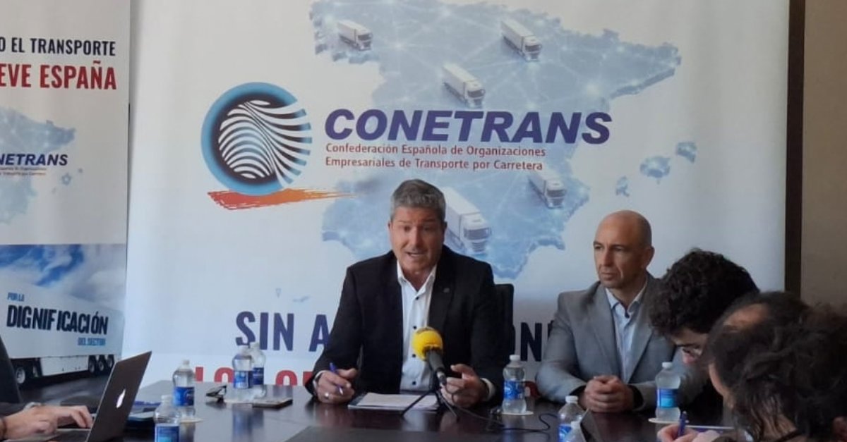 TransportePro's tweet photo. 📣 #CONETRANS reclama elevar a 40 céntimos/litro la ayuda al #transporte y canalizarlo vía #GasóleoProfesional.
Pide que parte de la mayor recaudación por IVA revierta en las empresas del sector y que se abonen ya las ayudas pendientes.
➡️ https://t.co/kESwgtCXOh https://t.co/7HGRpBDOcm