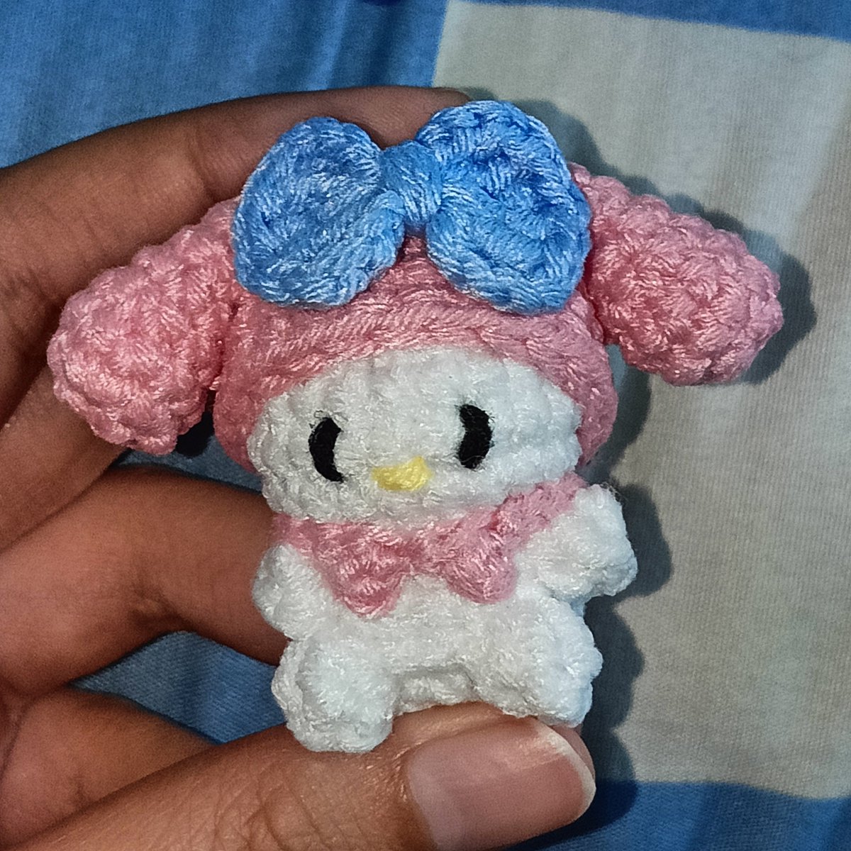 YuniarInova's tweet photo. Yoichi Isagi - Blue Lock
My Melody 
Yochi - Truz
Teulight

#SeratDongeng #crochet #amigurumi #custom #Yoichiisagi #BlueLock #mymelody #Yochi #Truz #Treasure #Teulight https://t.co/OgMq7OnmB7