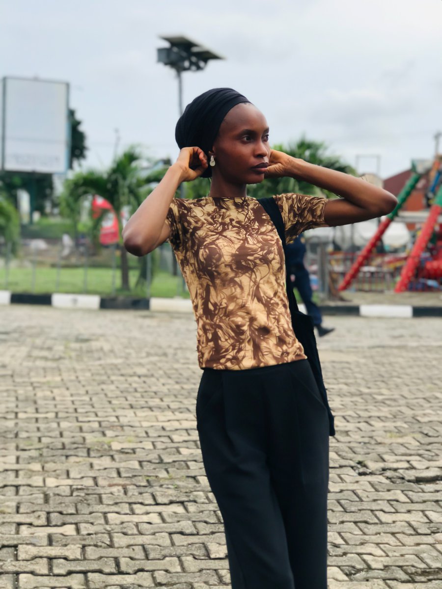 Teee_Billions's tweet photo. Ya Allah, let October bring beautiful things, answered prayers and reasons to smile. Ameen🤍🌷 https://t.co/NvV493HW9j