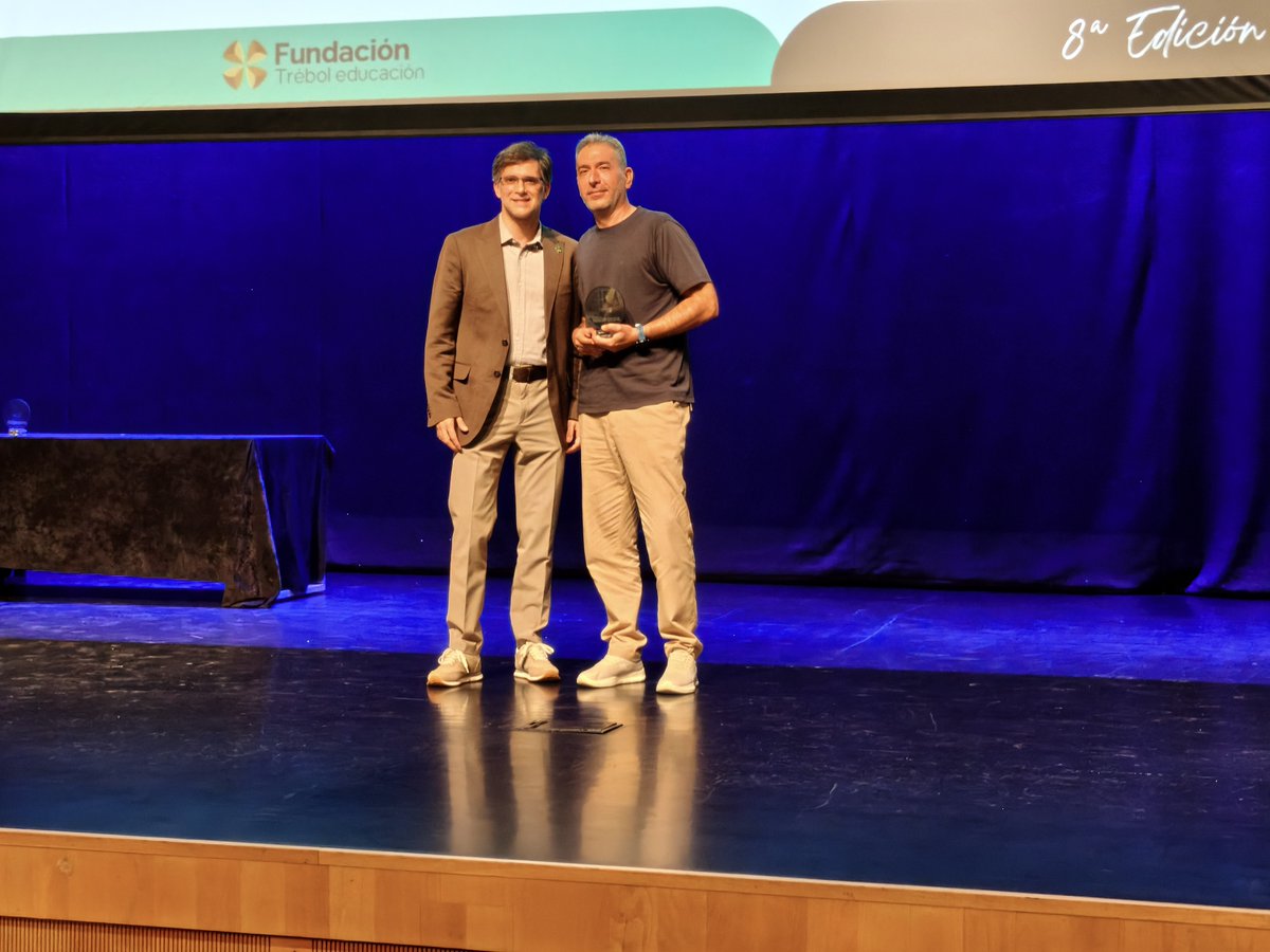 GrupoSorollaEdu's tweet photo. 🏆 La Devesa School, reconocida con el premio a la Personalización del Aprendizaje por su proyecto EmpowerED.
Un reconocimiento a nuestra apuesta por una educación más personalizada, inclusiva e innovadora, con la tecnología y la IA al servicio de las personas. https://t.co/Cv4fHgujd0