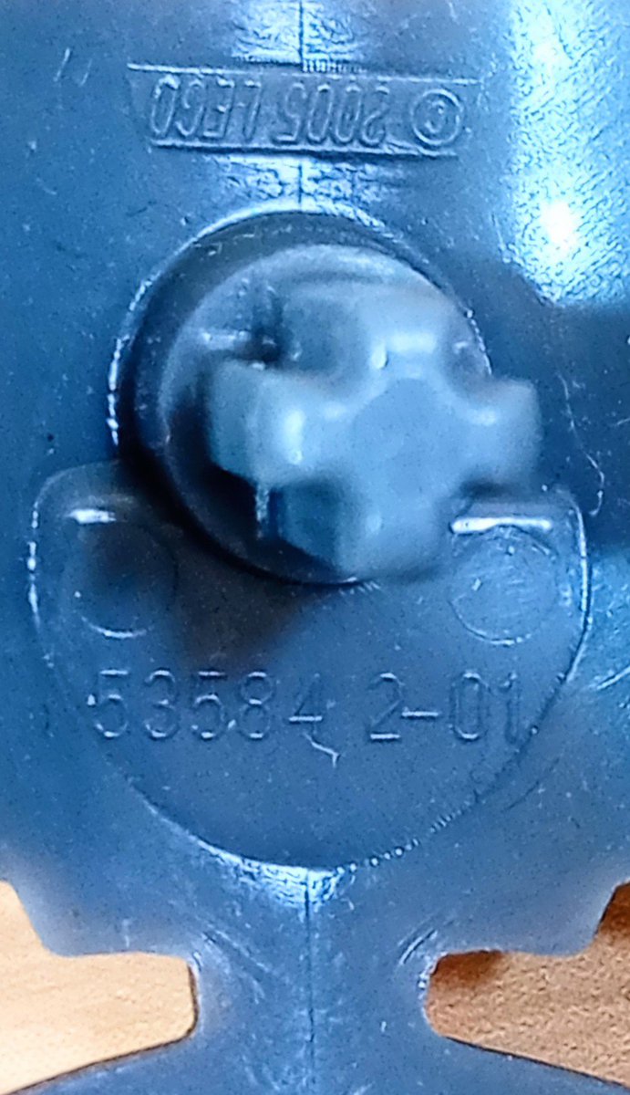 Noacier598's tweet photo. Looking for info on this part
Dark blue-ish gray Ignika (Vezon)

Does anyone know how to get this part—like which sets it was included in or which events it was given out at?
#Bionicle  #LEGO https://t.co/n0pSTmGXhI