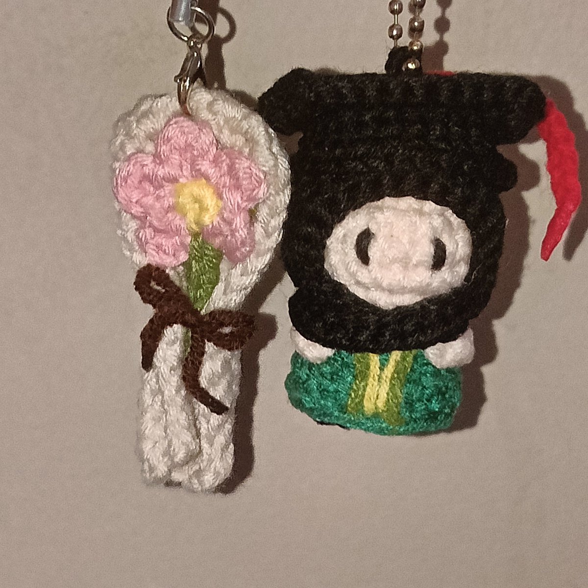 YuniarInova's tweet photo. Balaclava Dongker
Amigurumi wisuda
Fluttershy - My Little Pony
Bintang dan ikan 

#SeratDongeng #crochet #amigurumi #custom #dongker #fluttershy #mylittlepony #star #fish https://t.co/nZRxQXBet8