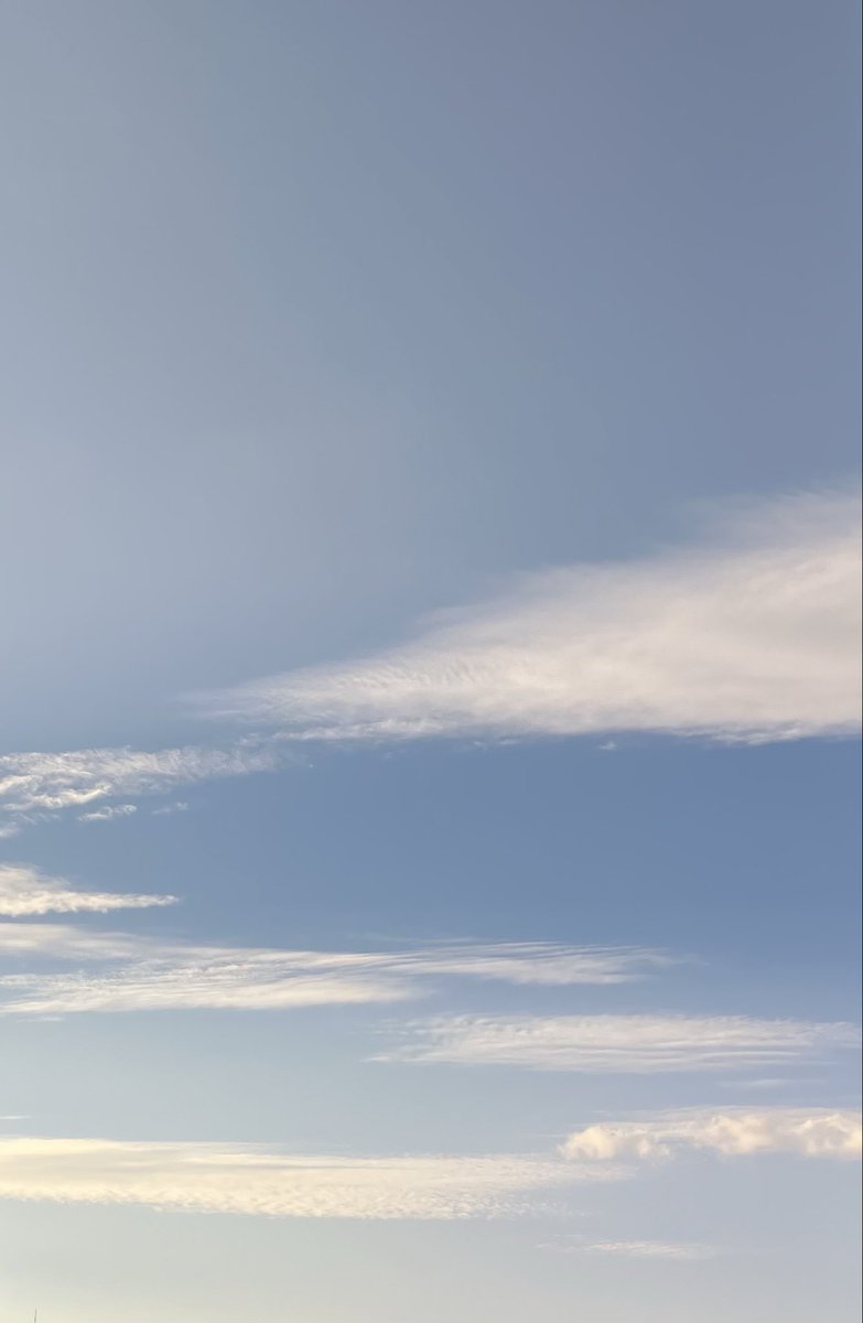 pom_osaka06's tweet photo. 大阪市16:45の空 https://t.co/ifqrsXJsCD