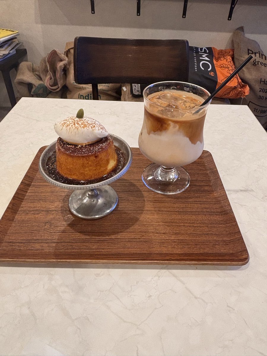86moti_hp's tweet photo. 今日は美味しいカボチャプリンに出会いました！
しっかり濃厚固めプリン！かぼちゃ好きには秋はとてもいい季節です https://t.co/MrhFQ921UW