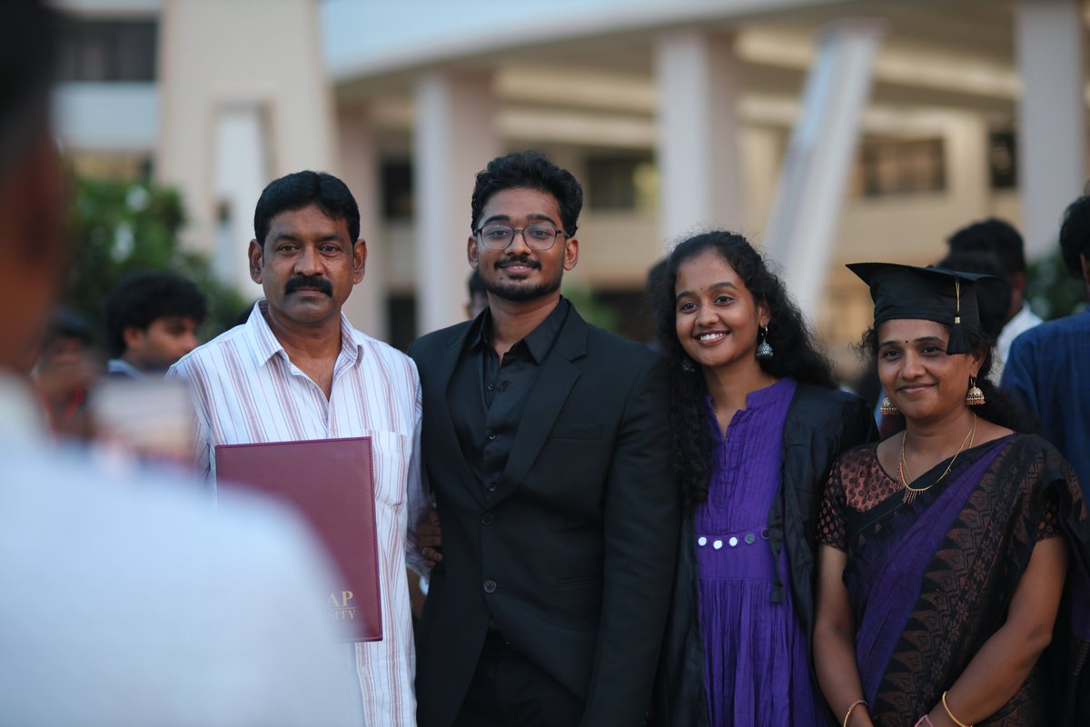 VITAPuniversity's tweet photo. From Familiar Corridors to Endless Horizons: Snippets from Convocation 2026
#VITAP #VITAPUniversity #APnaCampus #Convocation #GraduationDay #ClassOf2026 #FarewellMemories #EmotionalAdieu #NewBeginnings #ProudGraduates #CampusMemories #FutureLeaders #AlumniInTheMaking https://t.co/65K6QP8gea