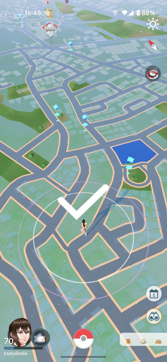 sanokurasakura's tweet photo. ポケモンGOの画面中央にでっかいチェックマーク出てるんだけど、何これ！？
#ポケモンGO https://t.co/GuRWtr83qj