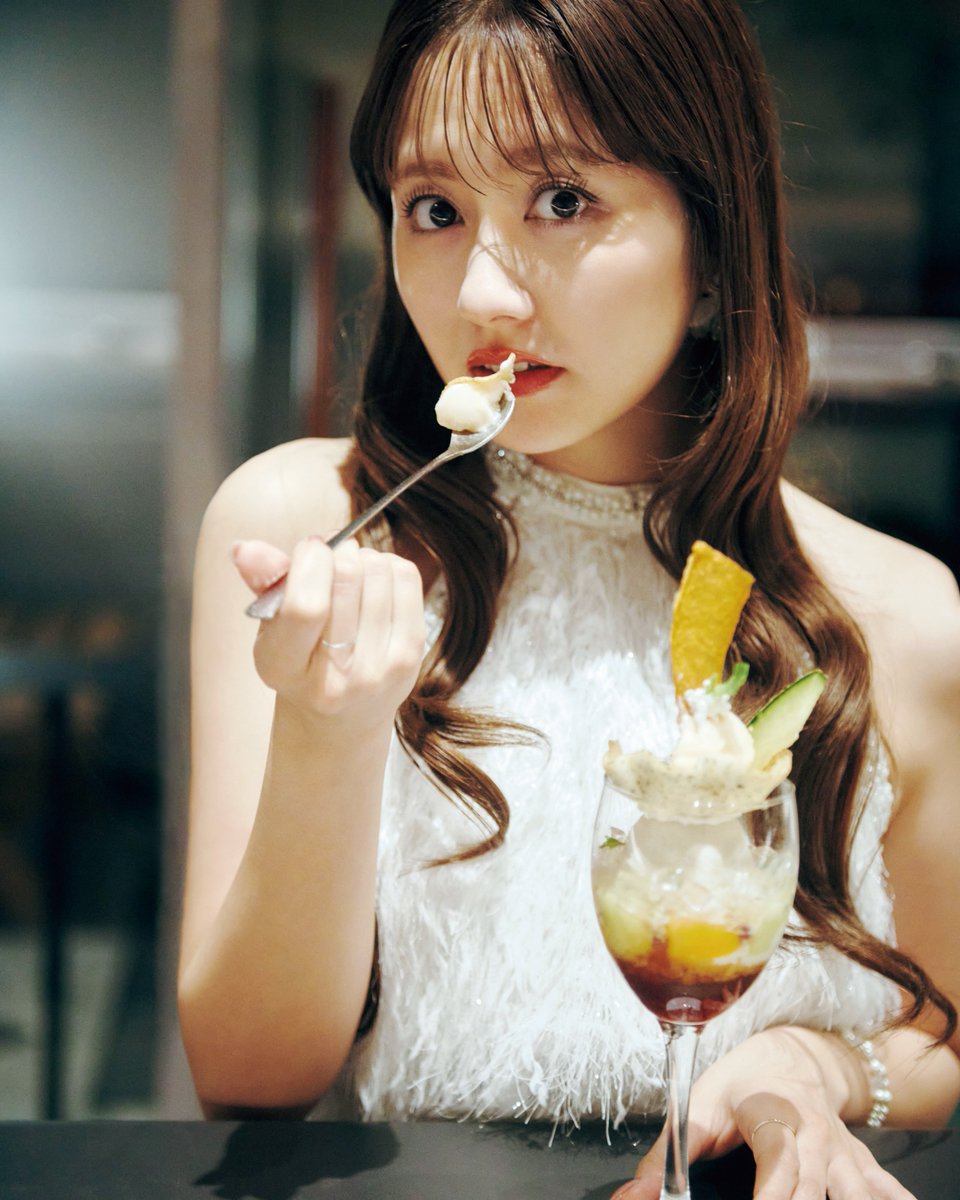 mcz517_official's tweet photo. ／
10月8日(木) 発売🗓️
#佐々木彩夏
自身初写真集「ぺろり」
＼

🍴PR映像・新カット公開！
🍴全国書店でのキャンペーン実施決定！
🍴FC会員限定特典「ロケ地巡礼マップ」の表紙と内容公開！

⬇️PR映像・詳細はコチラからチェック😋
https://t.co/kE77FINZVG https://t.co/m0rRBqaCOe