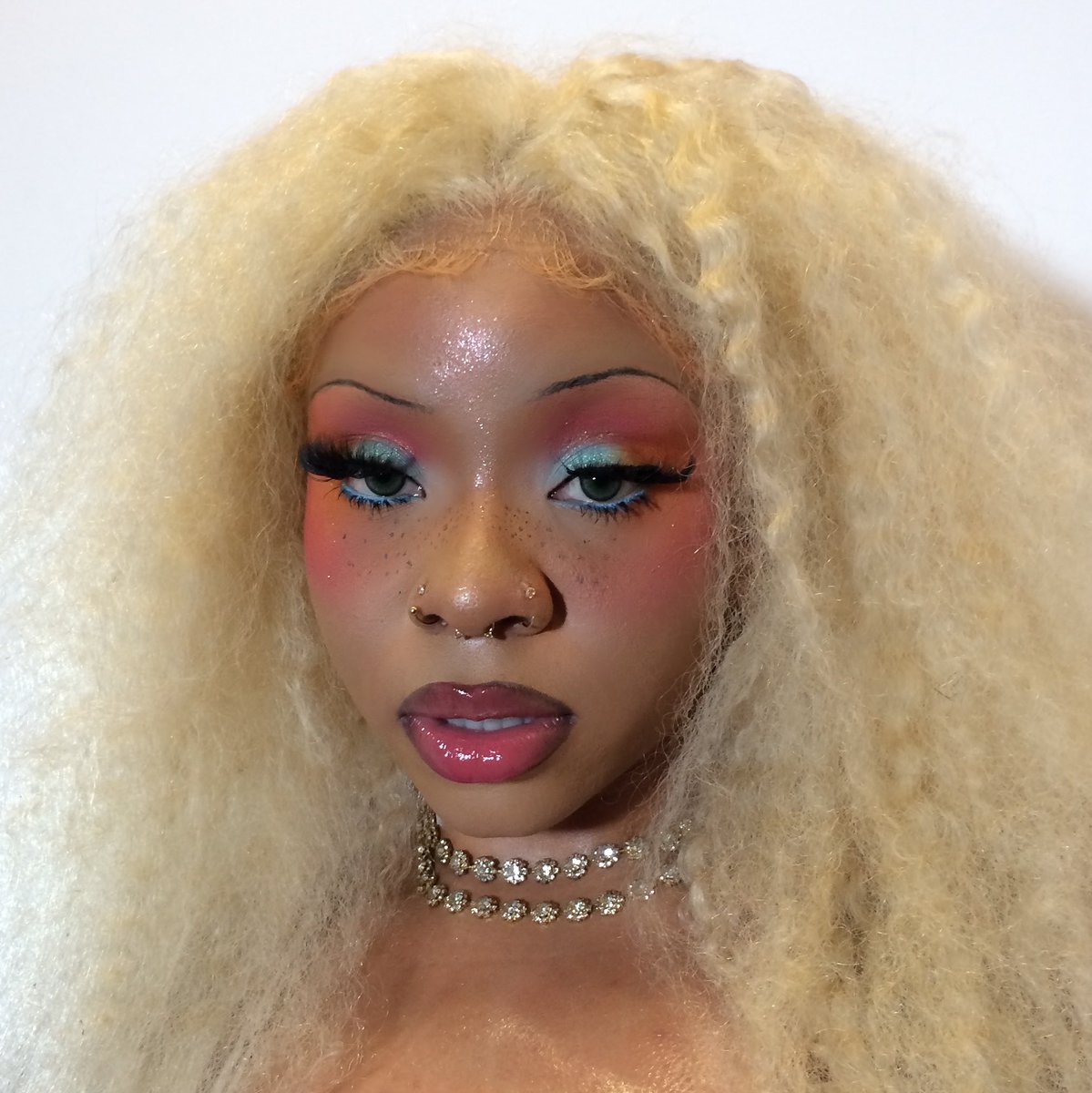 Jeffrey_ochei's tweet photo. Whimsical Glam by me on @faveszn 🧚

#paintedbyjeffrey https://t.co/SsGAe3qqzC