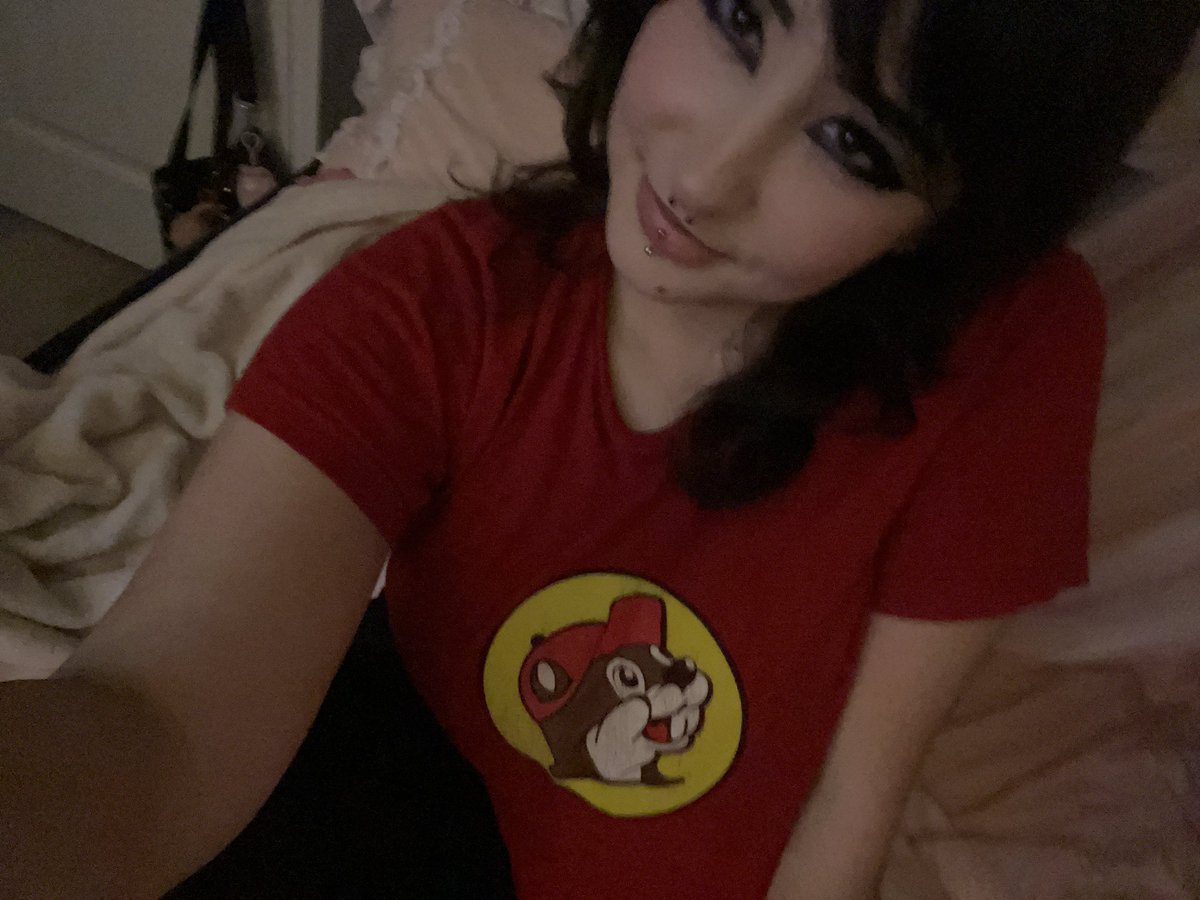 bunny3019247's tweet photo. #buccees https://t.co/dTShp62VNV