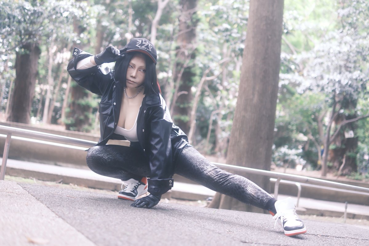 kiku1569's tweet photo. 寺フリマの次はコミケに申し込みしたお姉さん🐍

令和のダラさん｜山田
photographer @akanahappiness https://t.co/KHi6L9rih9
