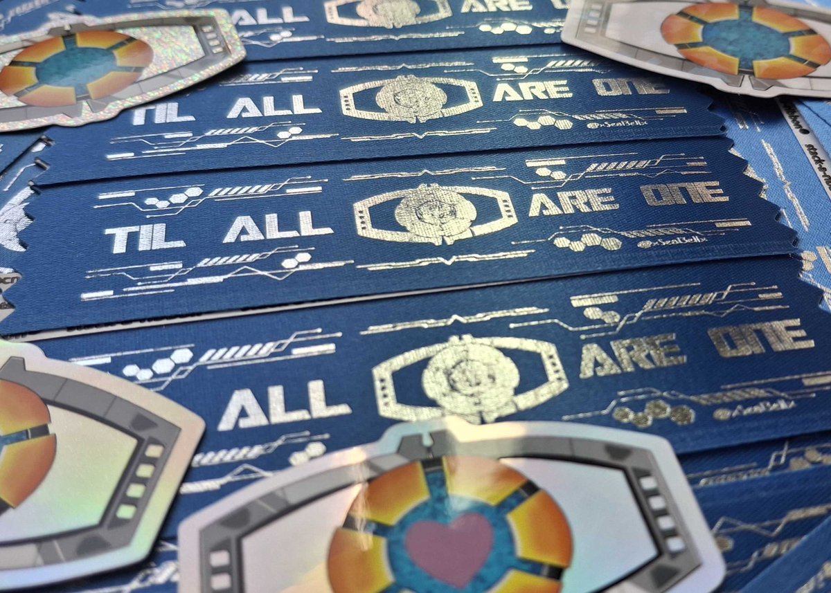 xSeaI3ellx's tweet photo. ๐Introducing my first Ribbon Design๐
Comes with one random of my matrix design stickers! Will be adding more soon!
#Transformers #Matrix #OptimusPrime #Maccadams
Link ๐
https://t.co/wZvmbMkhrw https://t.co/hVOIpDlj86