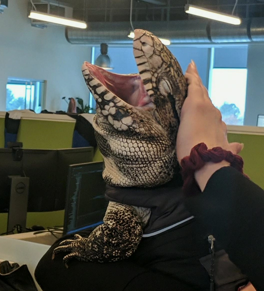 MatthewAdavx6's tweet photo. I took my puppy to work last week - He loved it https://t.co/UMceu0Zszq