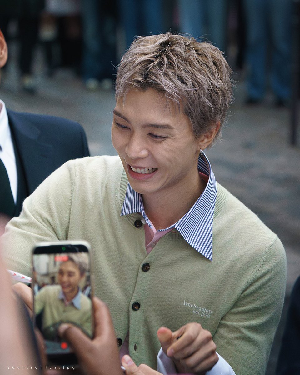 SUHJOHNNY_TH's tweet photo. IG | 261001 soultronica.jpg IG Update

🔗 https://t.co/RyVeUAyFBV

JOHNNY SUH AT PFW SS27
#AcneStudiosSS27xJohnnySuh
#JOHNNY #AcneStudios
@acnestudios https://t.co/zKJU5fwivN