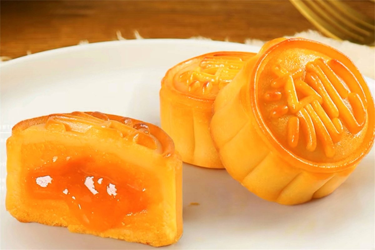 SheldonSieox5n's tweet photo. Happy Mid-Autumn Festival! May your mooncakes be sweet, your moments be warm, and your wishes come true under the full moon ， https://t.co/6LEtG632JM