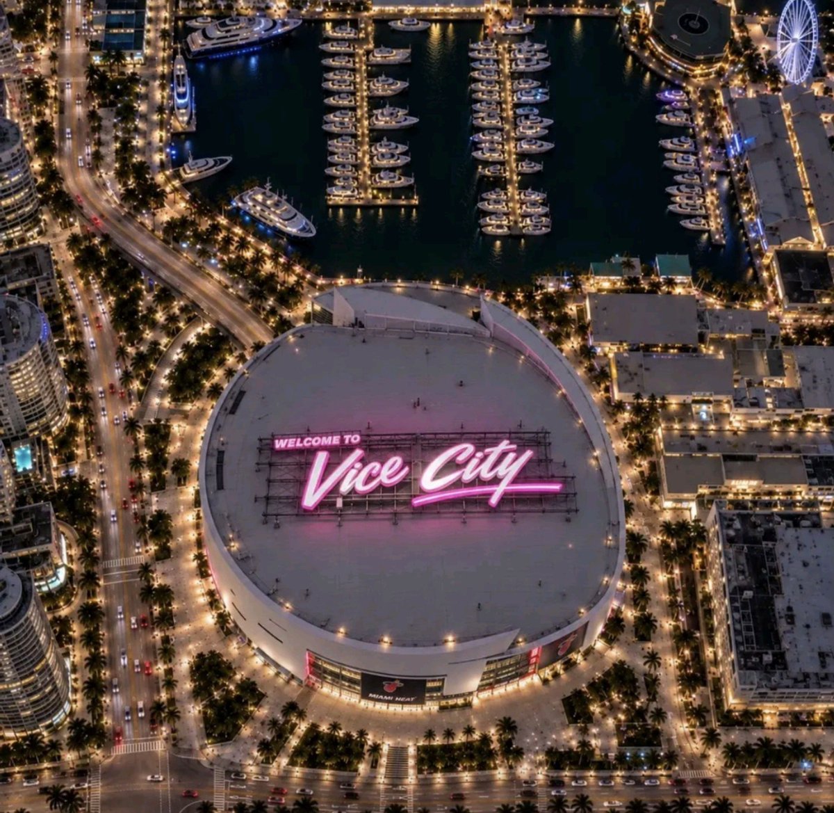 _GTAVI_'s tweet photo. Vice City sign is now fully lit!! https://t.co/rjgAdUoeE2