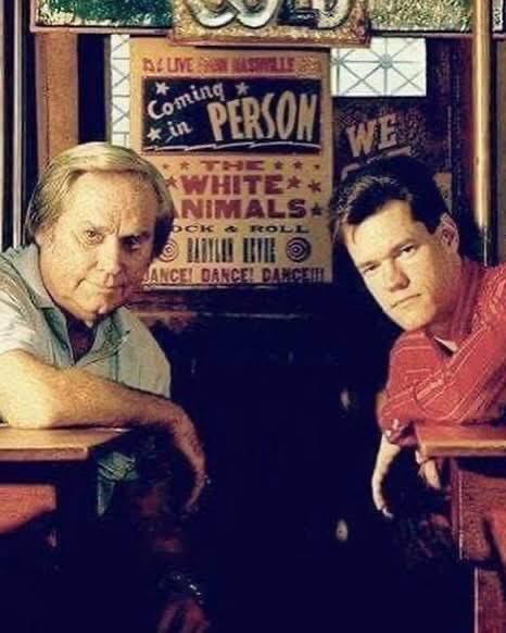 Hunter7___'s tweet photo. George Jones and Randy Travis https://t.co/0x2OGv1trA