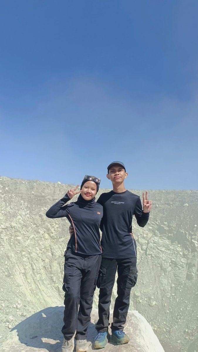 dohwoaini's tweet photo. gunung 3ribuan pertamakuu 🙌🏻 https://t.co/OLiXtSdZb8