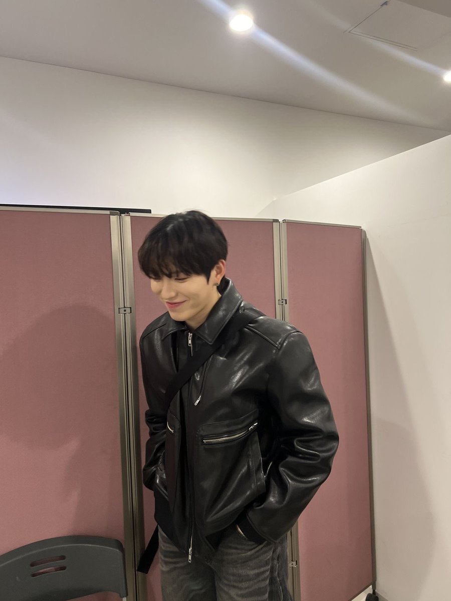 petitzelpeach's tweet photo. 와라 니트코트라이더무스탕의 계절이여 https://t.co/BPWh0OOyLw